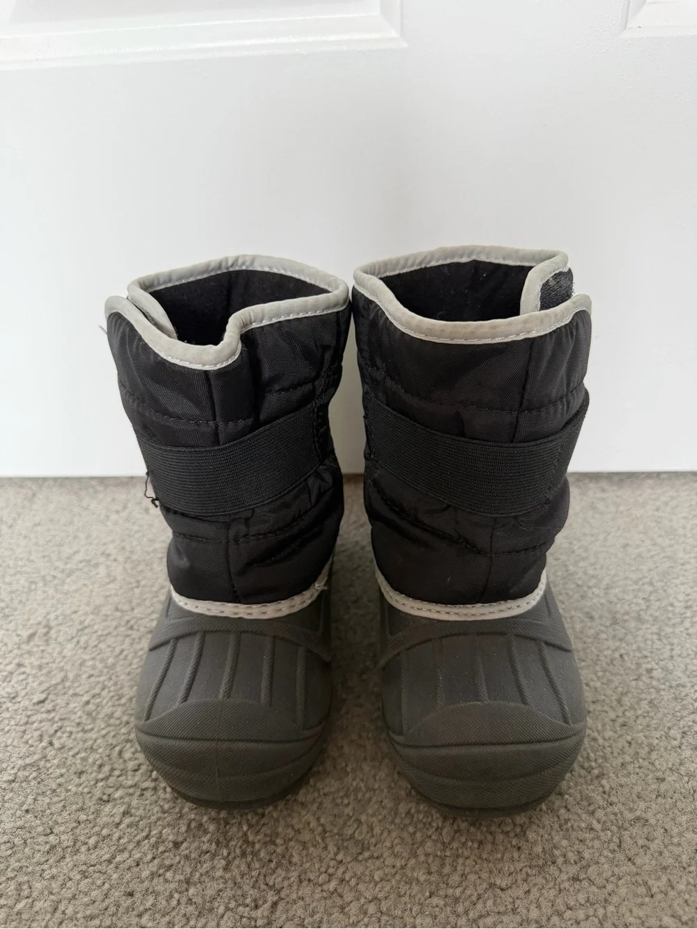 Cat & Jack Toddler Dane Waterproof Winter Boots on